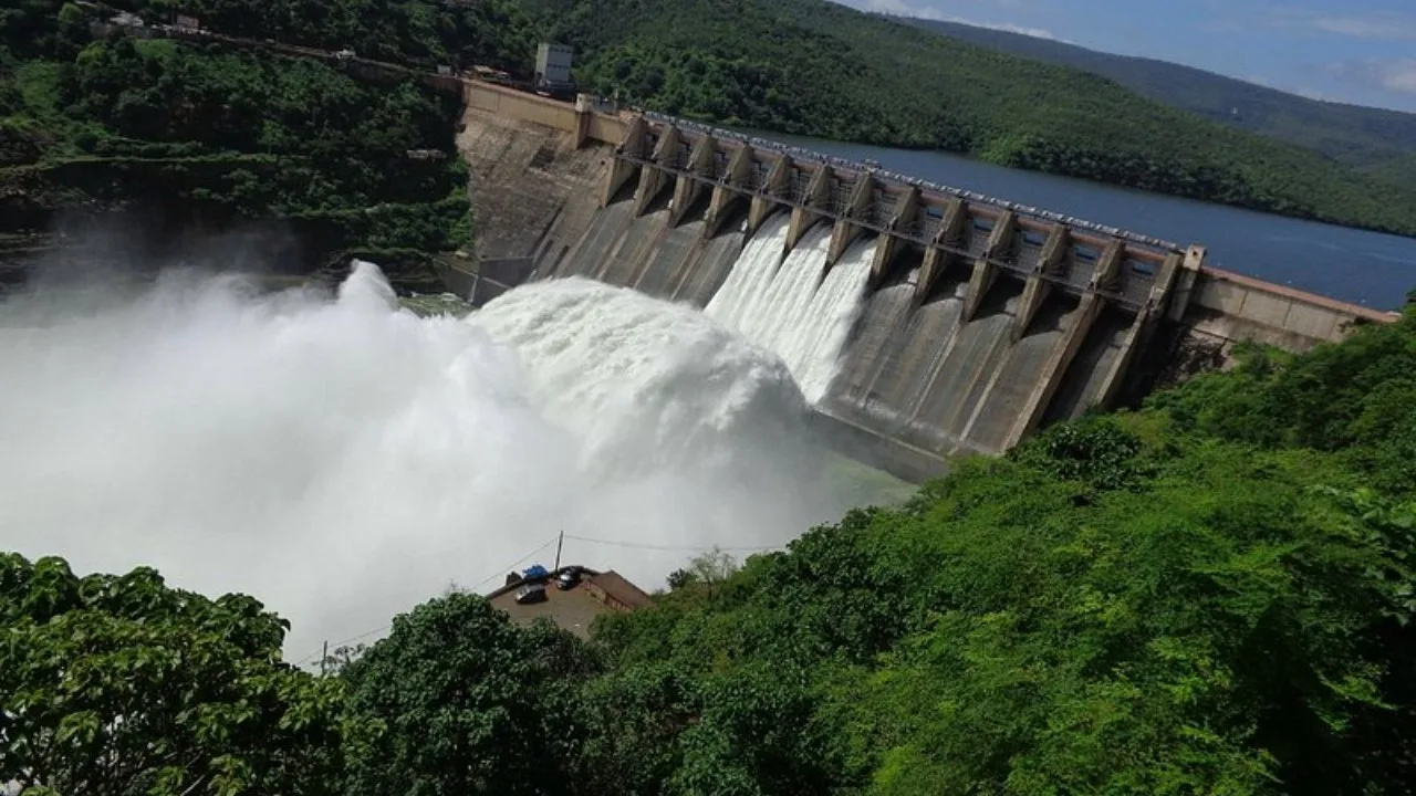 శ్రీశైలానికి పెరిగిన వరద.. జూరాల నుంచి 79,403 క్యూసెక్కుల ప్రవాహం