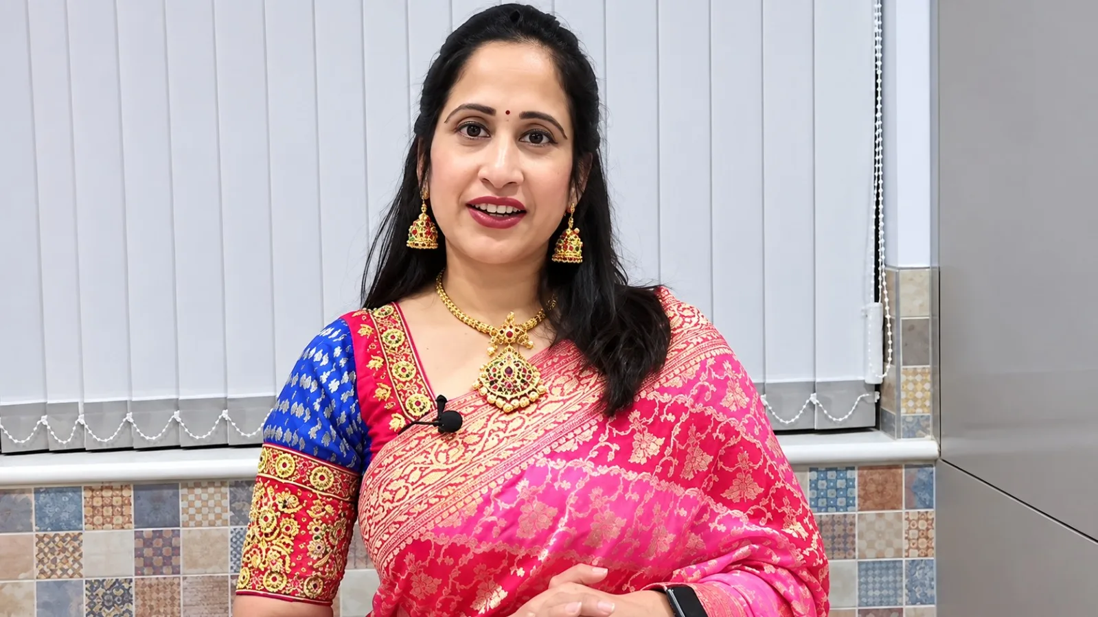 ఉద్యోగాల పేరుతో మోసం.. పోలీసుల అదుపులో యూట్యూబర్ నందన
