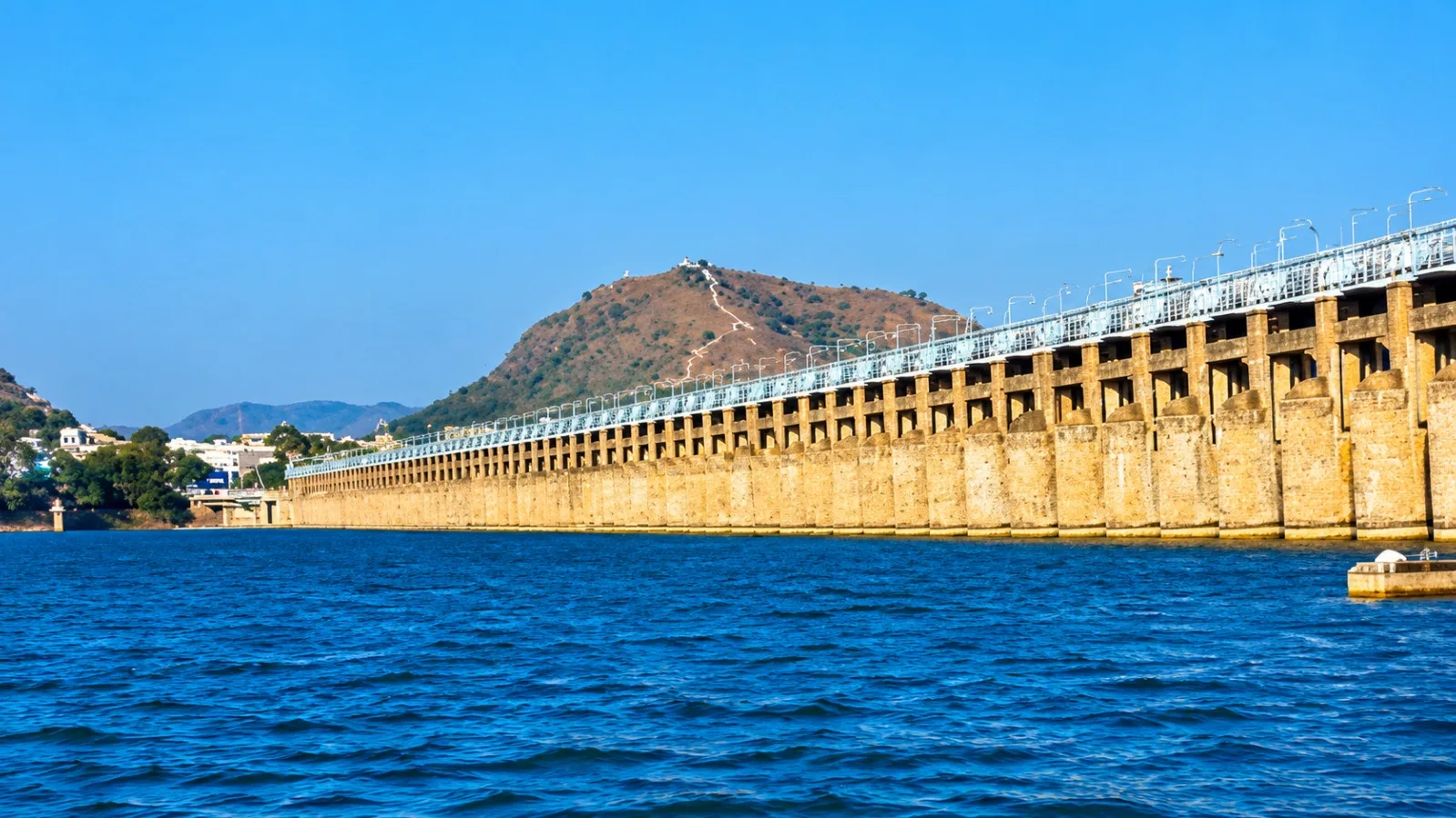 ఏపీలో జలాశయాలకు భారీ వరద.. అధికారుల అప్రమత్తం