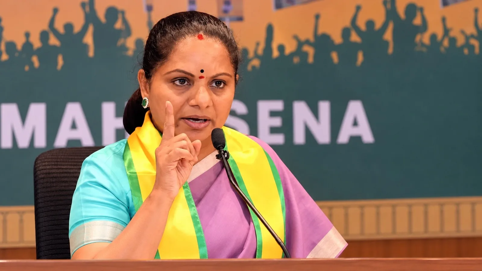 కేటీఆర్‌పై కవిత ఫైర్.. ‘సొంత మనుషులనే ముంచే నైజం’ అంటూ తీవ్ర విమర్శలు
